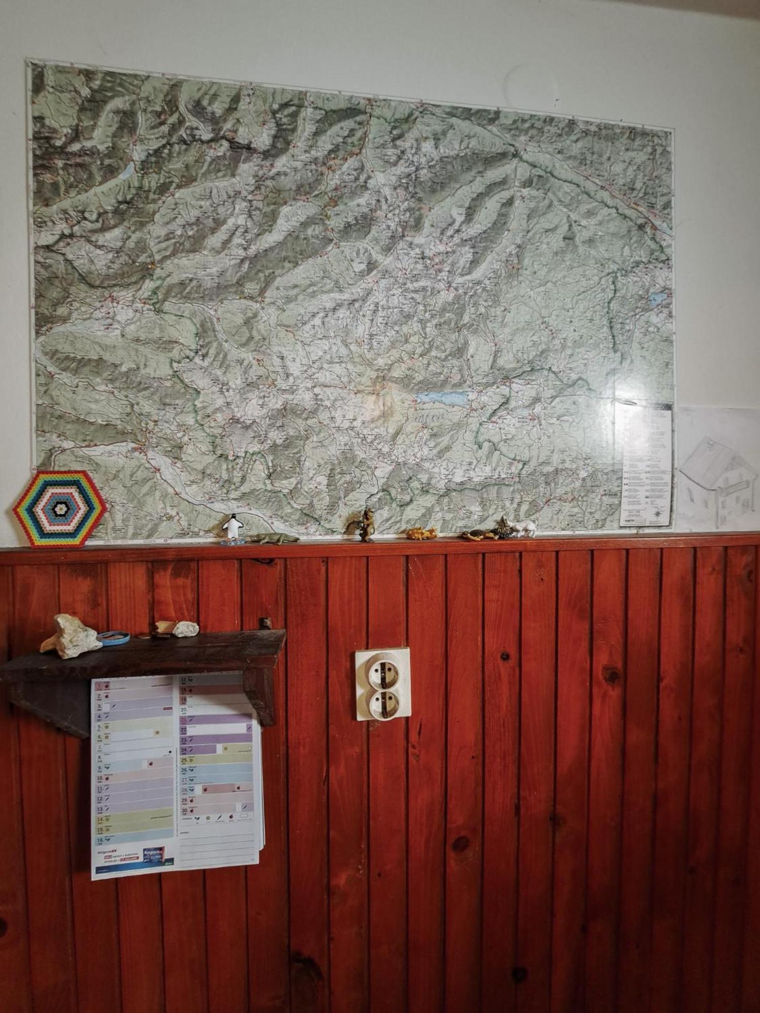דירות Podbrdo Hikers Hut Hisar מראה חיצוני תמונה