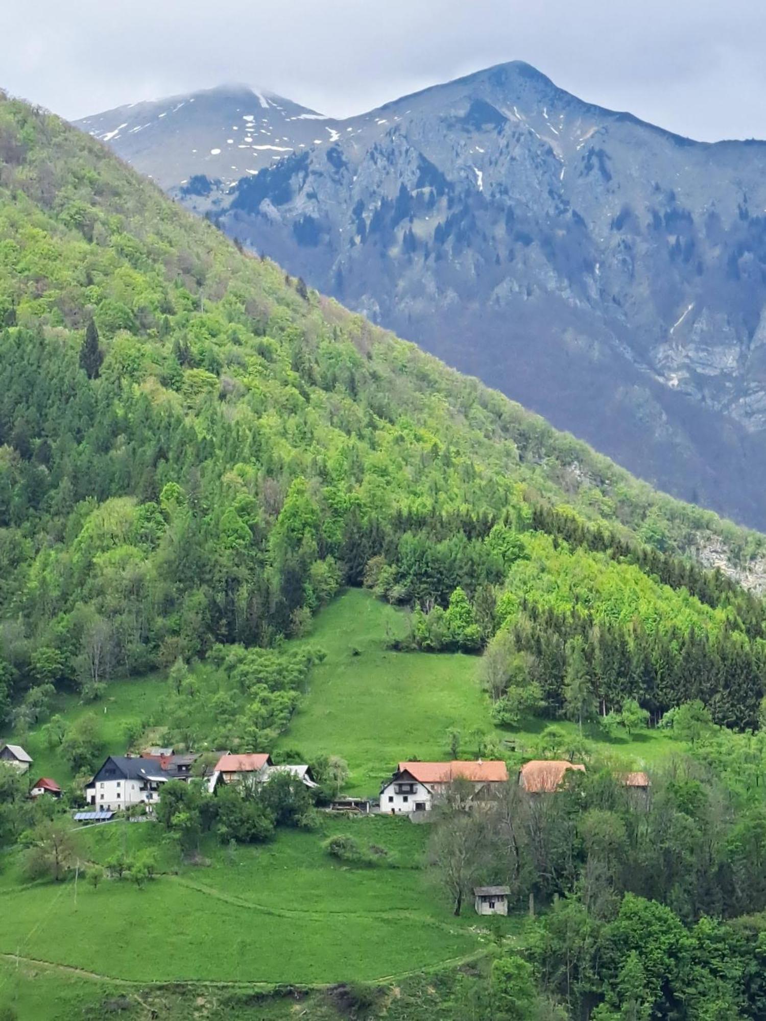 דירות Podbrdo Hikers Hut Hisar מראה חיצוני תמונה